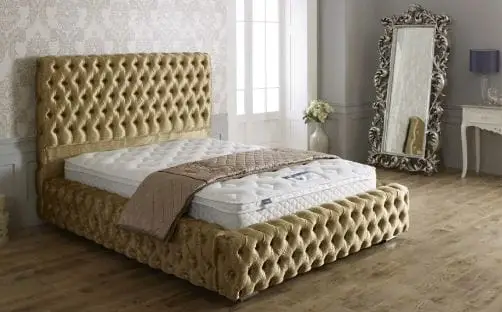 Grandiose Chesterfield Bed - Image 9