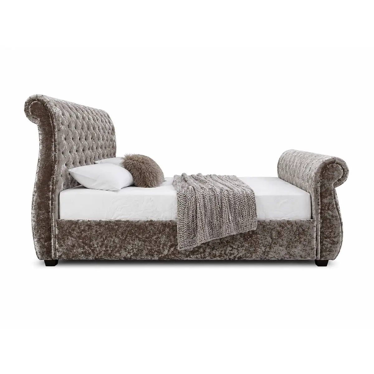 Grand Sleigh Chesterfield Bed - Image 4